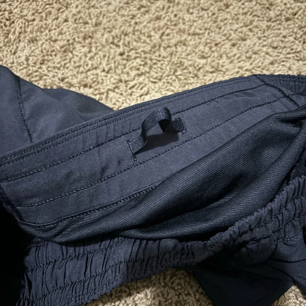 Lululemon Hotty Hot shorts Athletic in Black